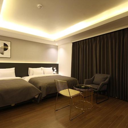Hotel Asome Gimhae Екстер'єр фото