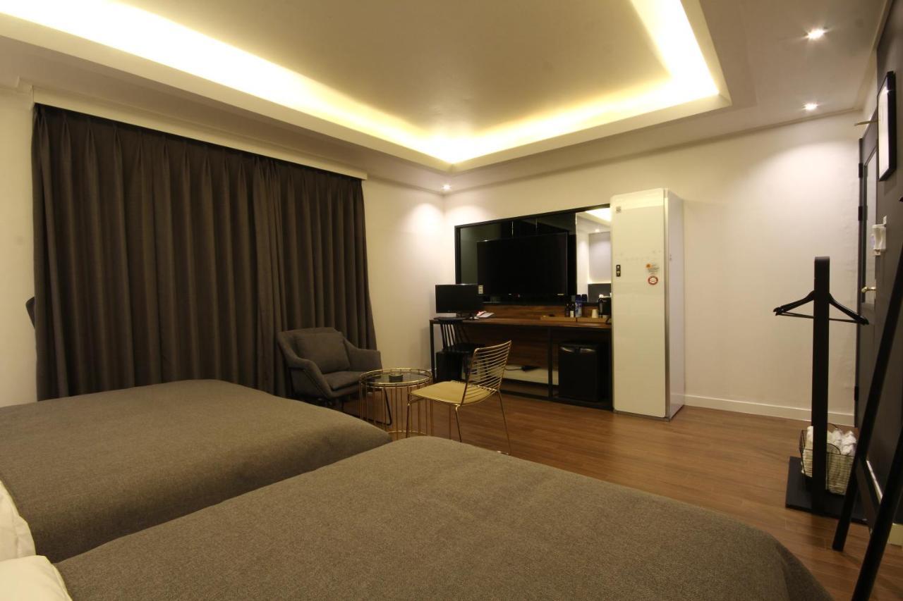 Hotel Asome Gimhae Екстер'єр фото