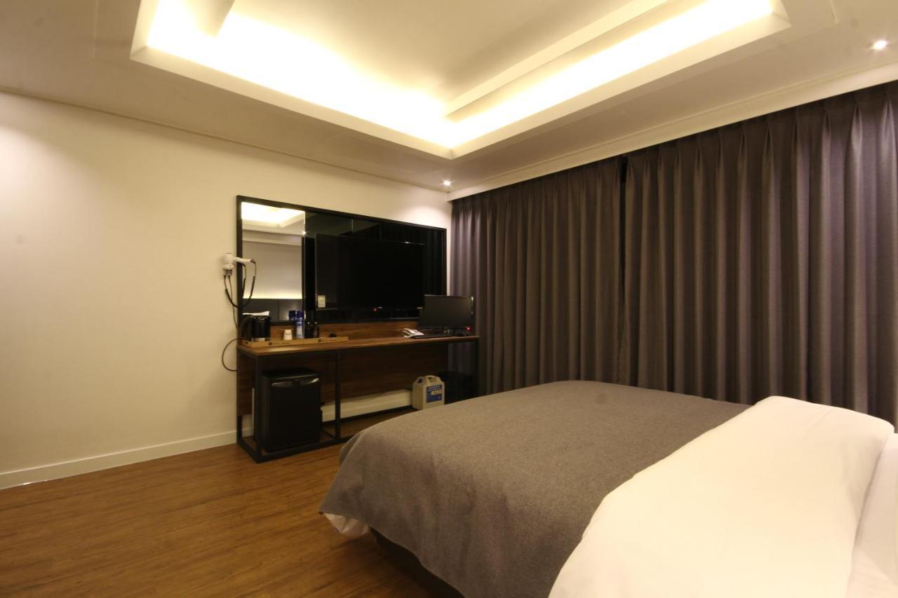 Hotel Asome Gimhae Екстер'єр фото
