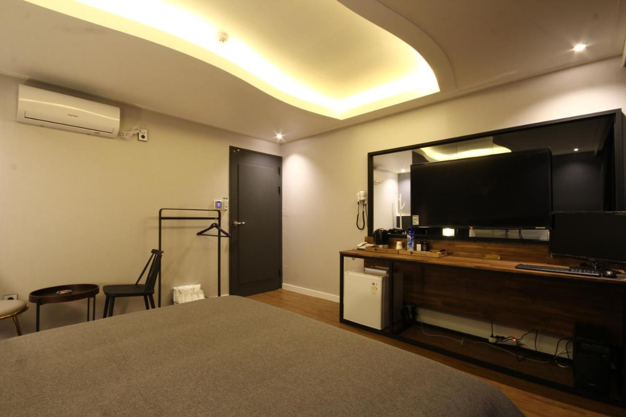 Hotel Asome Gimhae Екстер'єр фото