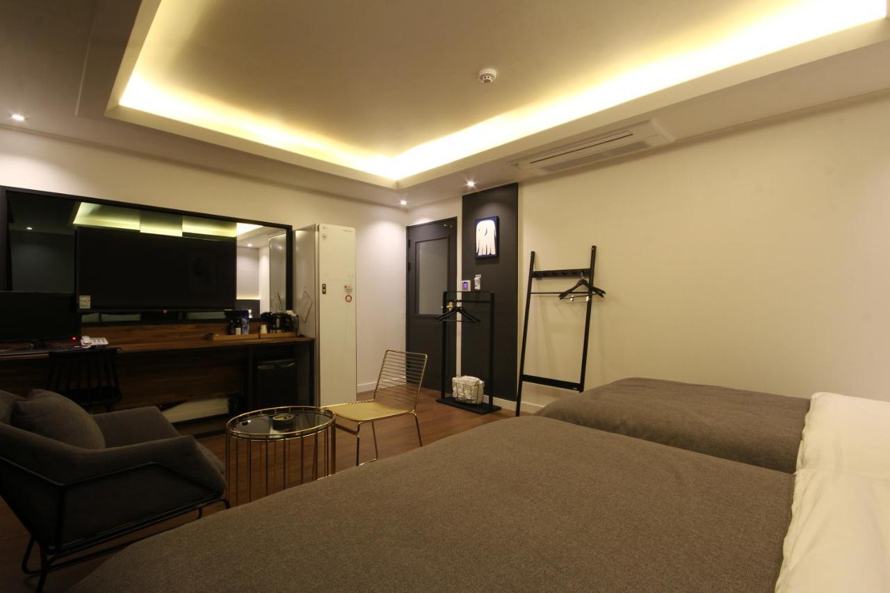 Hotel Asome Gimhae Екстер'єр фото